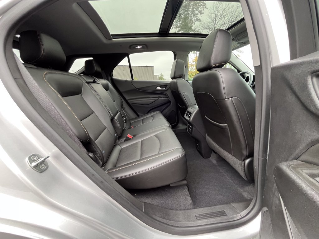 Used 2020 Chevrolet Equinox LT w/ Driver Convenience Package FWD image 21