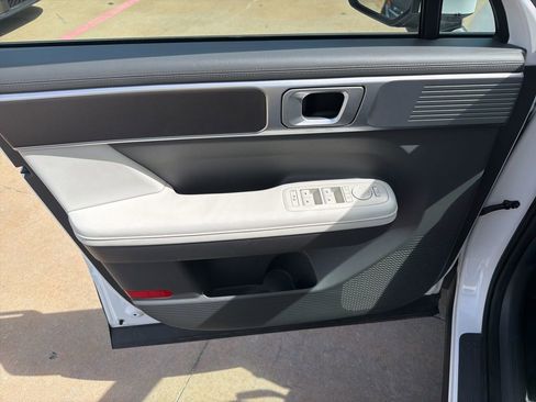 Used 2025 Hyundai Santa Fe SEL image 11