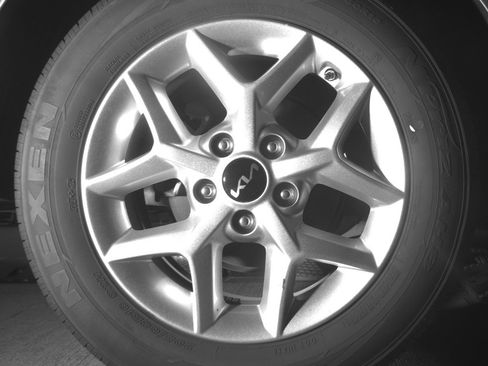 Used 2025 Kia Soul LX w/ LX Technology Package FWD image 15
