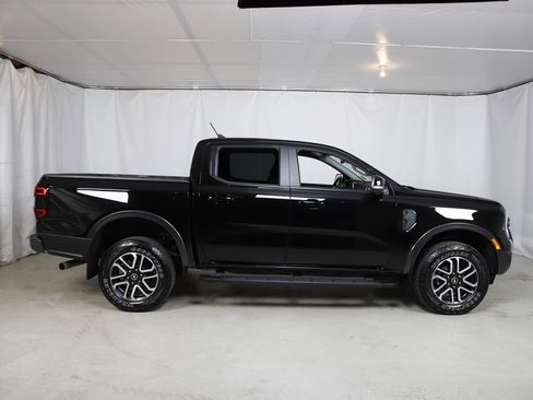 Used 2024 Ford Ranger Lariat w/ FX4 Off-Road Package AWD/4WD image 2