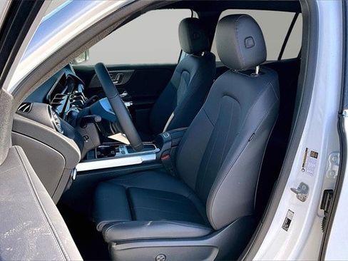 New 2026 Mercedes-Benz GLB 250 4MATIC image 12