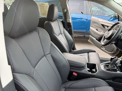 Used 2025 Subaru Outback Limited w/ Popular Package #2 image 24