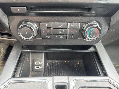 Used 2018 Ford F150 XLT w/ Equipment Group 302A Luxury AWD/4WD image 21