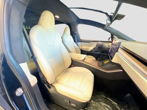 Used 2022 Tesla Model X AWD/4WD image 28