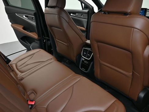 Used 2023 Lincoln Nautilus Reserve w/ Equipment Group 201A AWD/4WD image 10