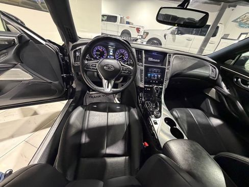 Used 2017 INFINITI Q60 3.0t Sport RWD image 22