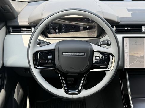 New 2026 Land Rover Range Rover Velar Dynamic SE image 18