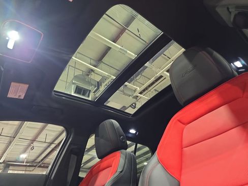 New 2025 Chevrolet Equinox EV RS w/ LPO, Illumination Package image 31