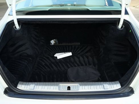 Used 2016 Rolls-Royce Ghost image 30