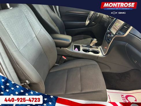 Used 2017 Jeep Grand Cherokee Laredo w/ Quick Order Package 23E AWD/4WD image 31