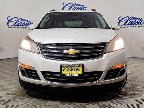 Used 2016 Chevrolet Traverse LTZ FWD image 3