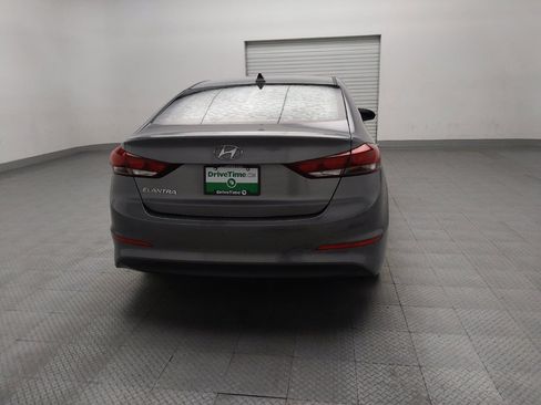 Used 2018 Hyundai Elantra SEL FWD image 7