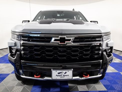 Used 2024 Chevrolet Silverado 1500 ZR2 w/ Technology Package image 2