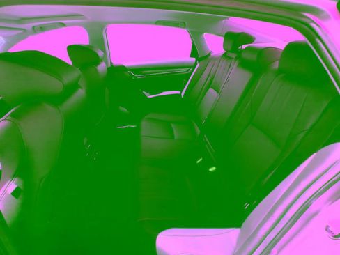 Used 2021 Honda Accord Touring image 14