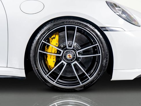 Used 2022 Porsche 911 Turbo S image 7