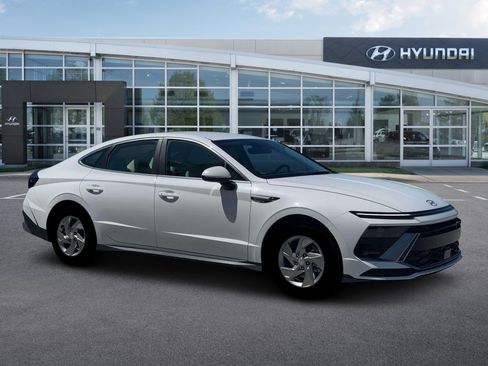 New 2026 Hyundai Sonata SE FWD image 10