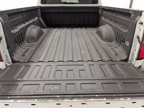 Used 2020 Chevrolet Colorado W/T w/ WT Convenience Package AWD/4WD image 19