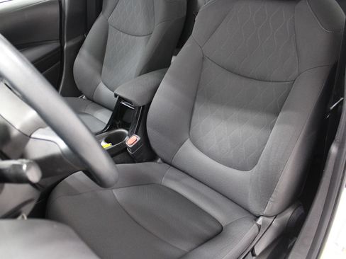 Used 2021 Toyota Corolla LE FWD image 14