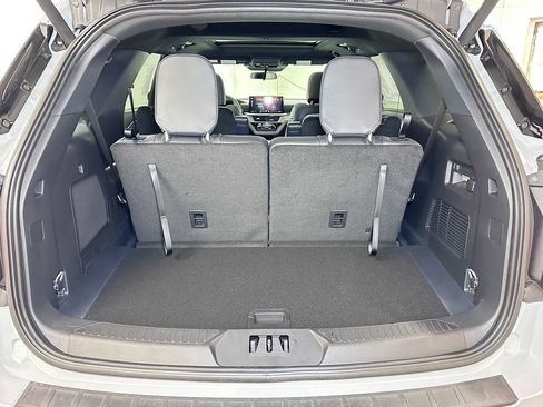 New 2026 Ford Explorer ST-Line image 13