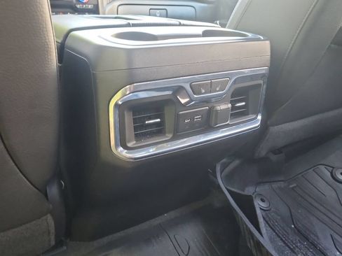 Certified 2020 GMC Sierra 3500 Denali w/ Denali Ultimate Package AWD/4WD image 21