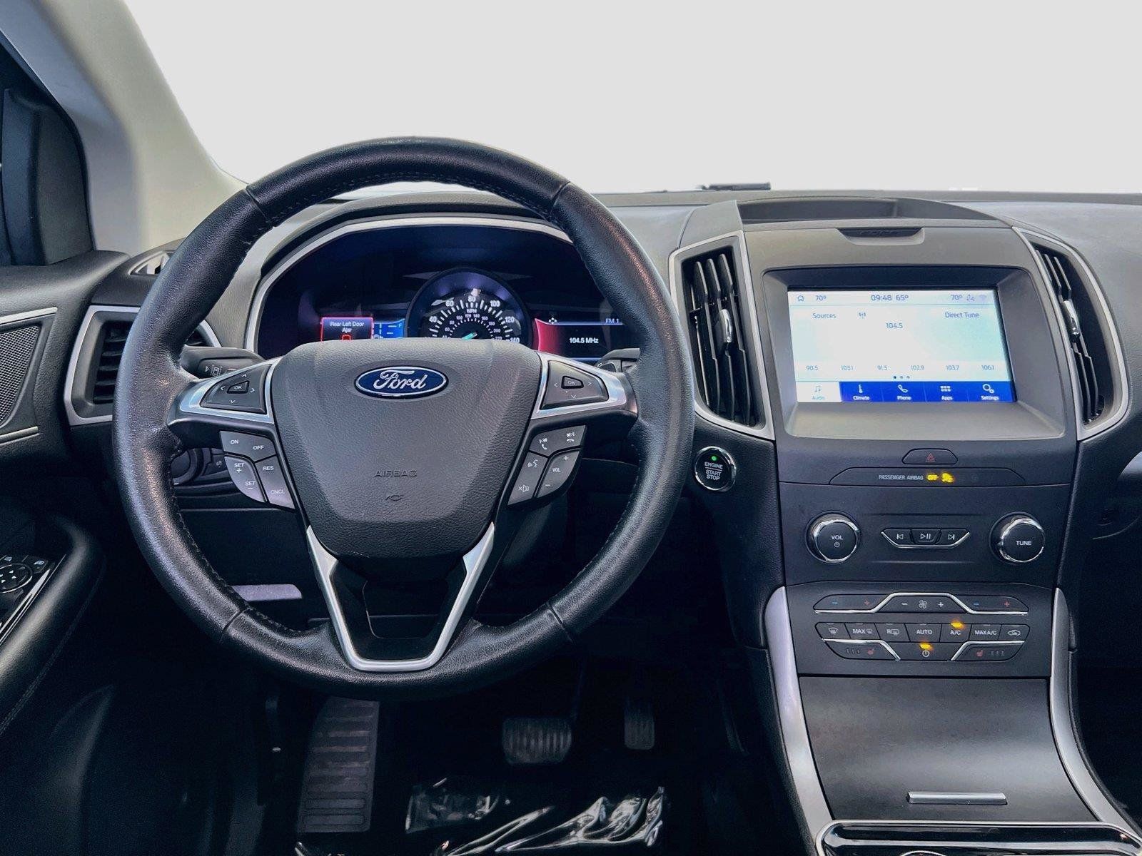 Used 2020 Ford Edge SEL w/ Convenience Package AWD/4WD image 2