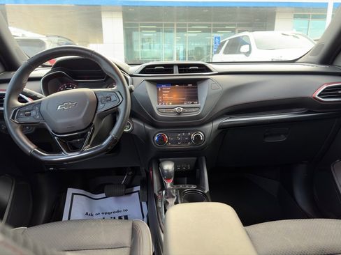 Used 2022 Chevrolet TrailBlazer RS image 11