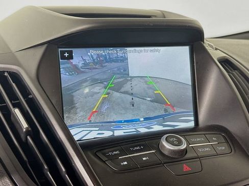 Used 2018 Ford Escape SE w/ SE Sync 3 Package image 13