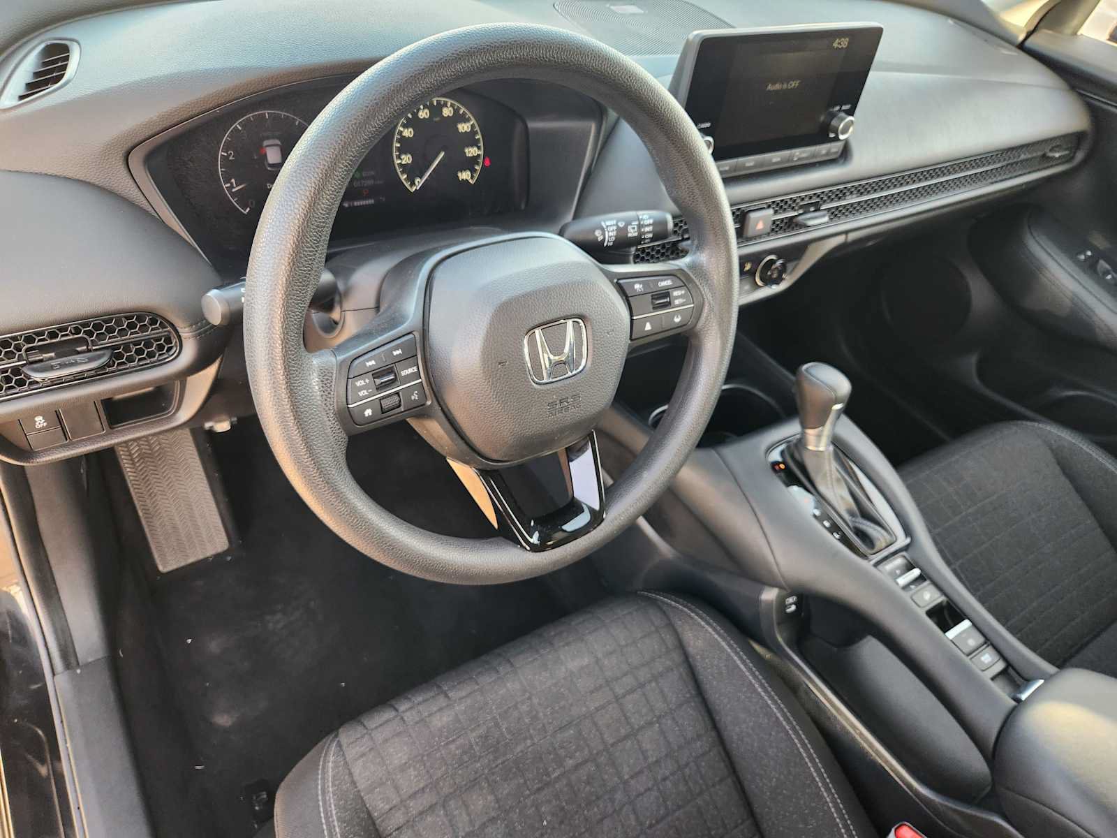Certified 2024 Honda HR-V LX image 2