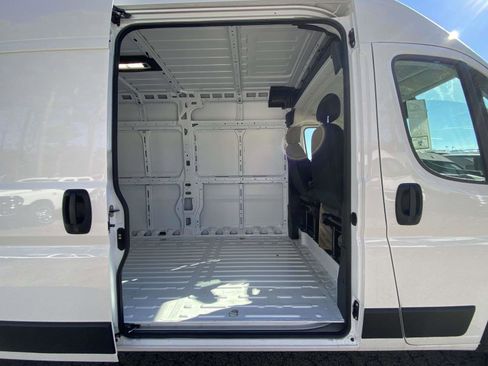 New 2026 RAM ProMaster 2500 image 13
