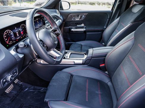 Certified 2024 Mercedes-Benz GLB 250 image 18