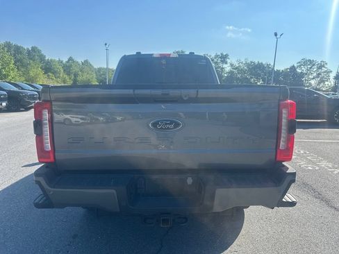 Used 2023 Ford F250 XLT w/ Black Appearance Package AWD/4WD image 6