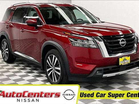 Used 2025 Nissan Pathfinder Platinum AWD/4WD image 1