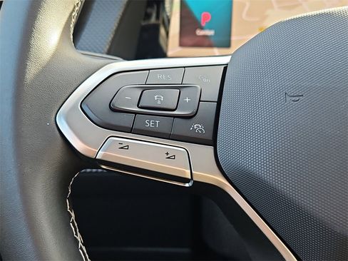 Certified 2025 Volkswagen Atlas Cross Sport SEL image 19