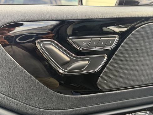 New 2026 Lincoln Aviator AWD image 22