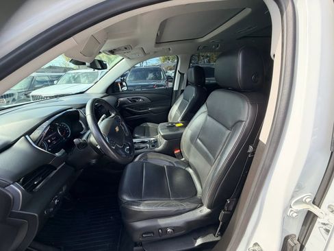 Used 2021 Chevrolet Traverse Premier w/ Redline Edition AWD/4WD image 11