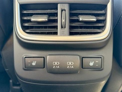 Used 2022 Subaru Outback Limited AWD/4WD image 18