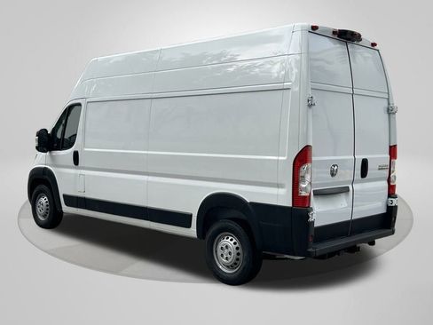 New 2024 RAM ProMaster 3500 w/ Convenience Group FWD image 4