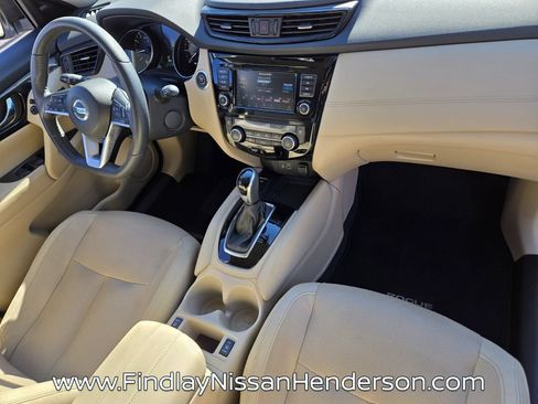 Used 2020 Nissan Rogue SL w/ Premium Package FWD image 18
