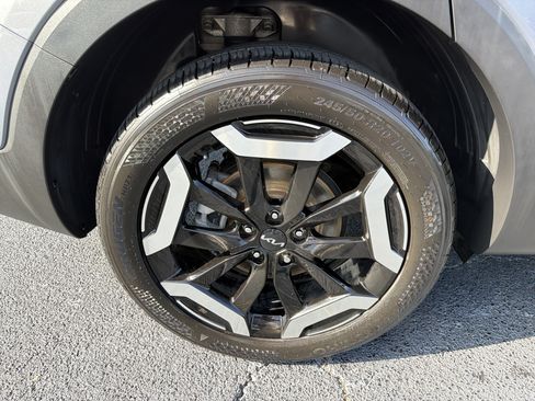Used 2023 Kia Telluride S AWD/4WD image 29