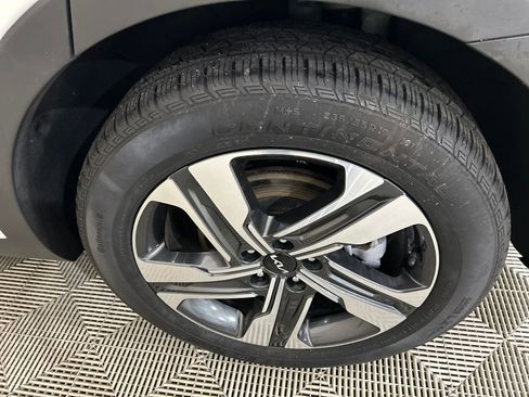 Used 2023 Kia Sorento EX image 10