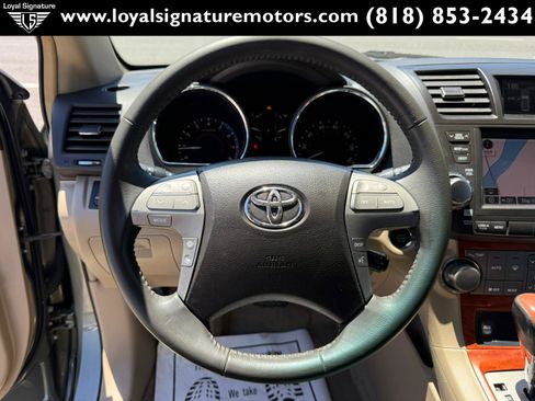 Used 2008 Toyota Highlander Limited FWD image 29