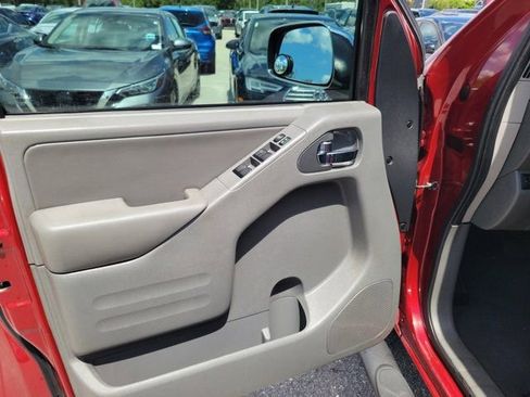 Certified 2019 Nissan Frontier SL RWD image 21