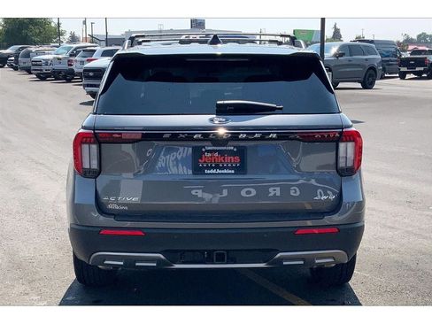 New 2026 Ford Explorer Active w/ Active Comfort Package AWD/4WD image 4
