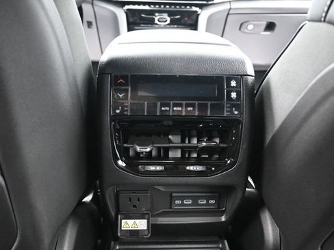 New 2026 Jeep Grand Cherokee L Limited w/ Limited Altitude Package image 13