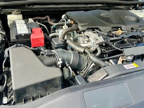 Used 2020 Toyota Camry LE FWD image 25