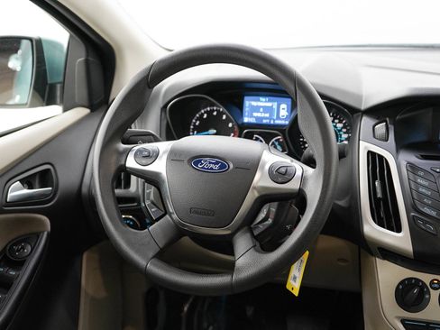 Used 2012 Ford Focus SE FWD image 14
