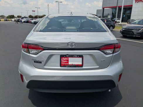 New 2026 Toyota Corolla LE FWD image 5