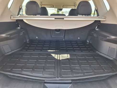 Used 2019 Nissan Rogue S FWD image 26