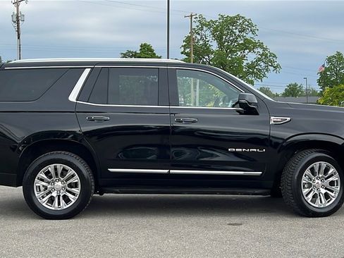 Used 2025 GMC Yukon Denali image 4