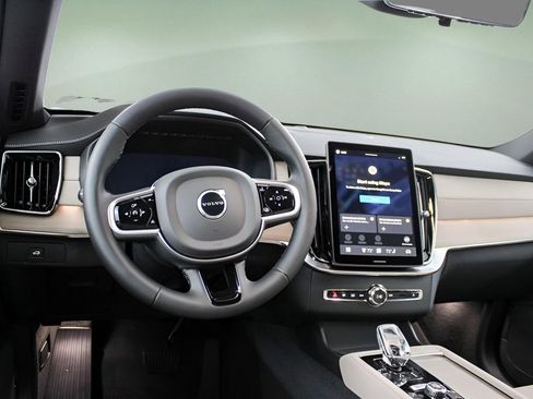 New 2026 Volvo XC90 B6 Plus image 13